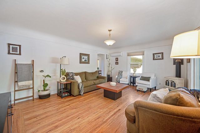 10524 Alta St, Grass Valley, CA 95945