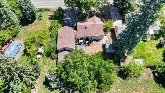 10524 Alta St, Grass Valley, CA 95945