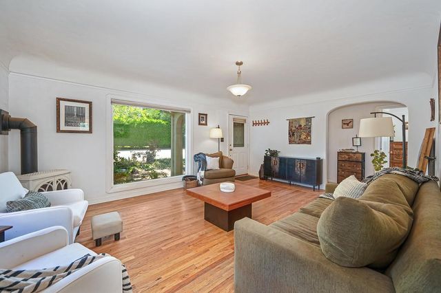 10524 Alta St, Grass Valley, CA 95945