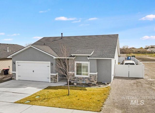1393 Golden Pheasant Dr, Twin Falls, ID 83301