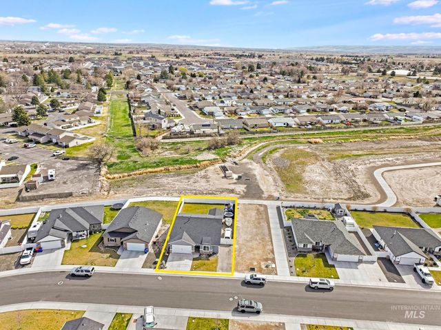 1393 Golden Pheasant Dr, Twin Falls, ID 83301