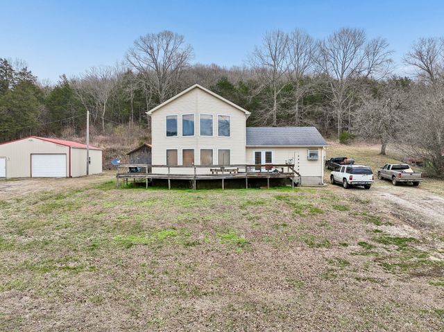 179 Lakeside Dr, Carthage, TN 37030
