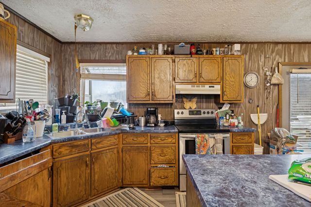 179 Lakeside Dr, Carthage, TN 37030