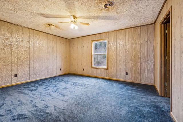 179 Lakeside Dr, Carthage, TN 37030