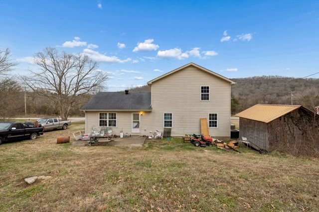 179 Lakeside Dr, Carthage, TN 37030