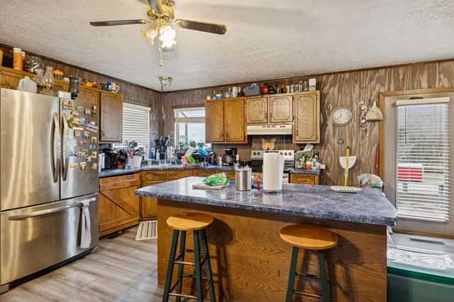 179 Lakeside Dr, Carthage, TN 37030