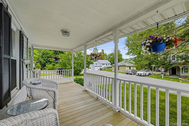 7 Kearney Avenue, Harriman, NY 10926