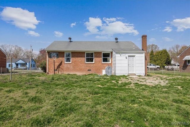 111 N Battery St, Highland Springs, VA 23075