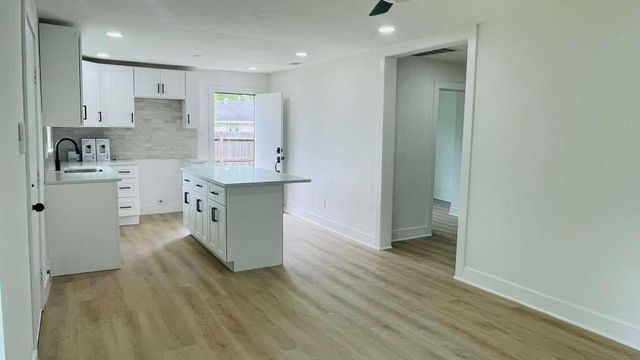 9110 Heatherside Street, Houston, TX 77016
