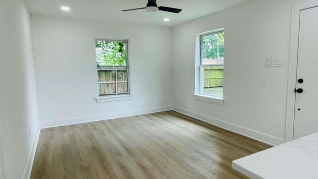 9110 Heatherside Street, Houston, TX 77016