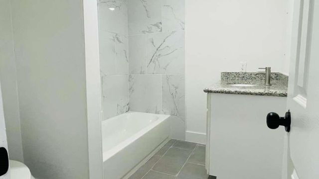 9110 Heatherside Street, Houston, TX 77016