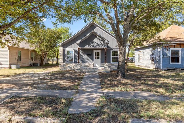 1611 3rd Street, Brownwood, TX 76801