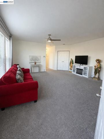1225 Vienna Dr, Sunnyvale, CA 94089