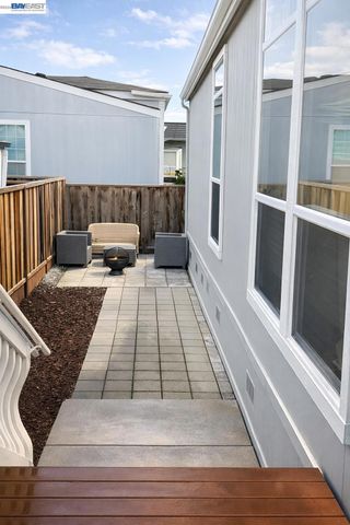 1225 Vienna Dr, Sunnyvale, CA 94089