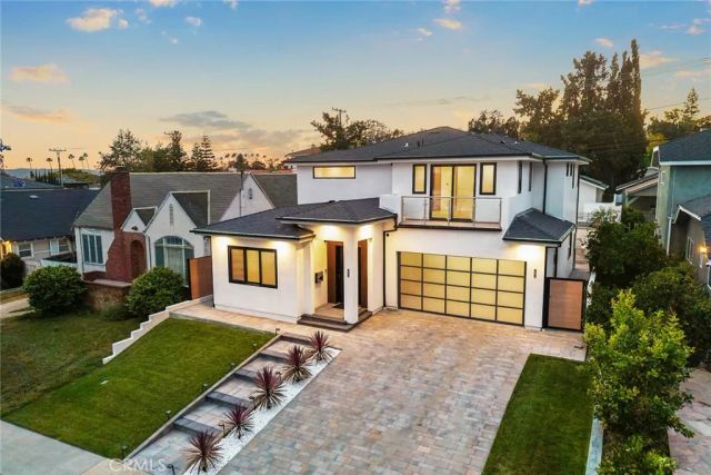 1071 E Providencia, Burbank, CA 91501