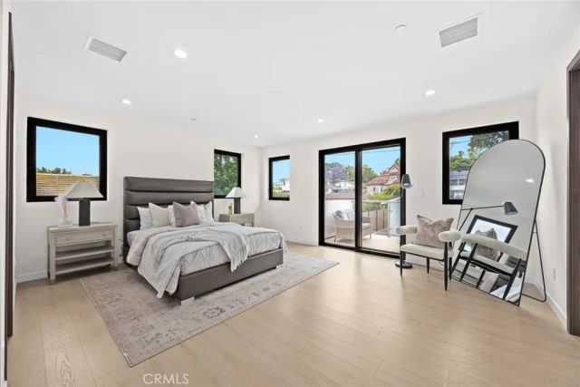 1071 E Providencia, Burbank, CA 91501