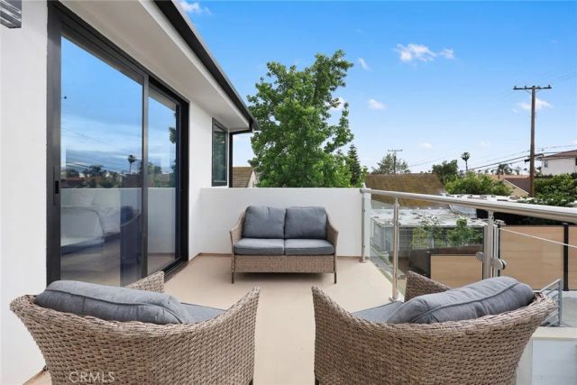 1071 E Providencia, Burbank, CA 91501