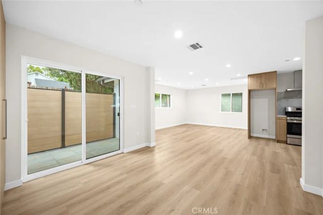 1071 E Providencia, Burbank, CA 91501