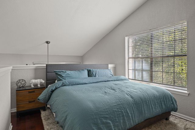 2215 Post RD 2046, Austin, TX 78704