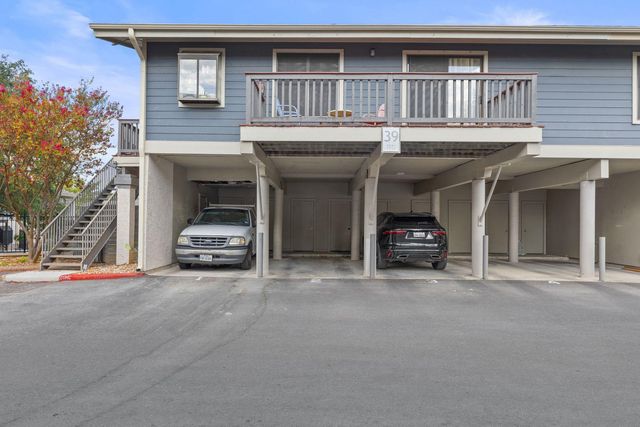 2215 Post RD 2046, Austin, TX 78704
