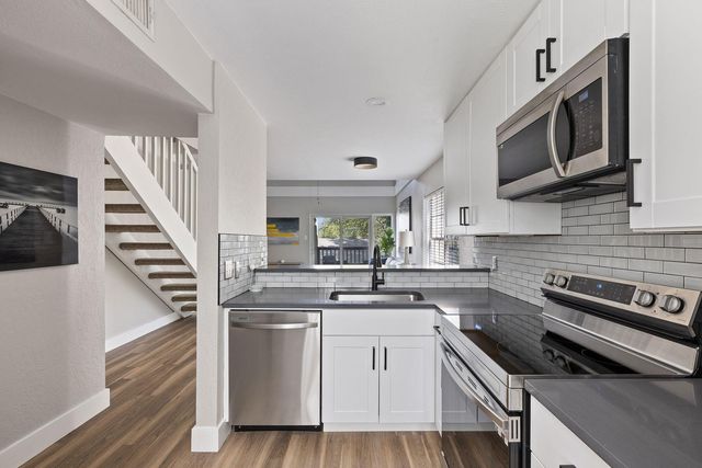 2215 Post RD 2046, Austin, TX 78704