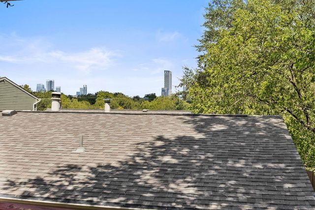 2215 Post RD 2046, Austin, TX 78704
