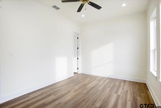 9512 FRIEDLANDER WAY, Tyler, TX 75703
