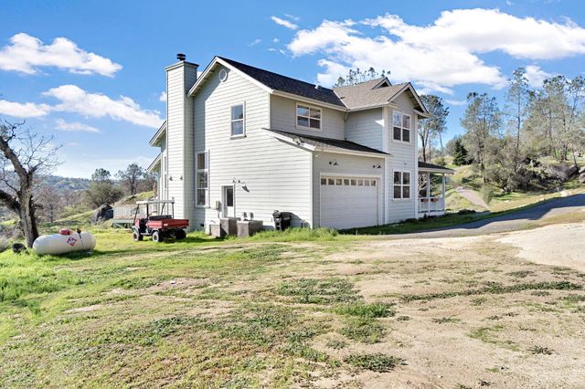 29029 Sequoia Court, Coarsegold, CA 93614