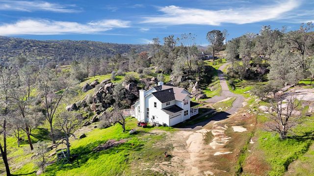 29029 Sequoia Court, Coarsegold, CA 93614