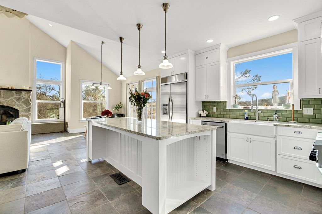 Image 12 of property listing at 29029 Sequoia Court, Coarsegold, CA 93614