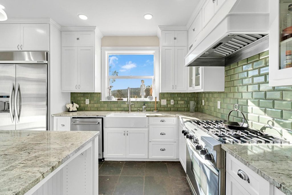 Image 18 of property listing at 29029 Sequoia Court, Coarsegold, CA 93614