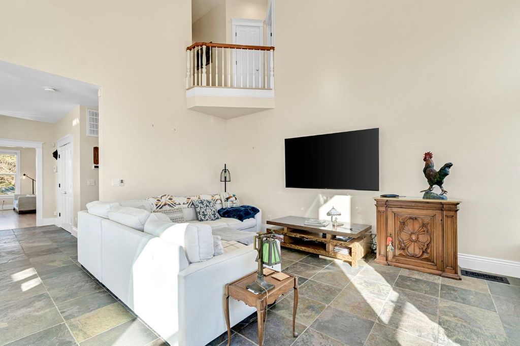 Image 21 of property listing at 29029 Sequoia Court, Coarsegold, CA 93614