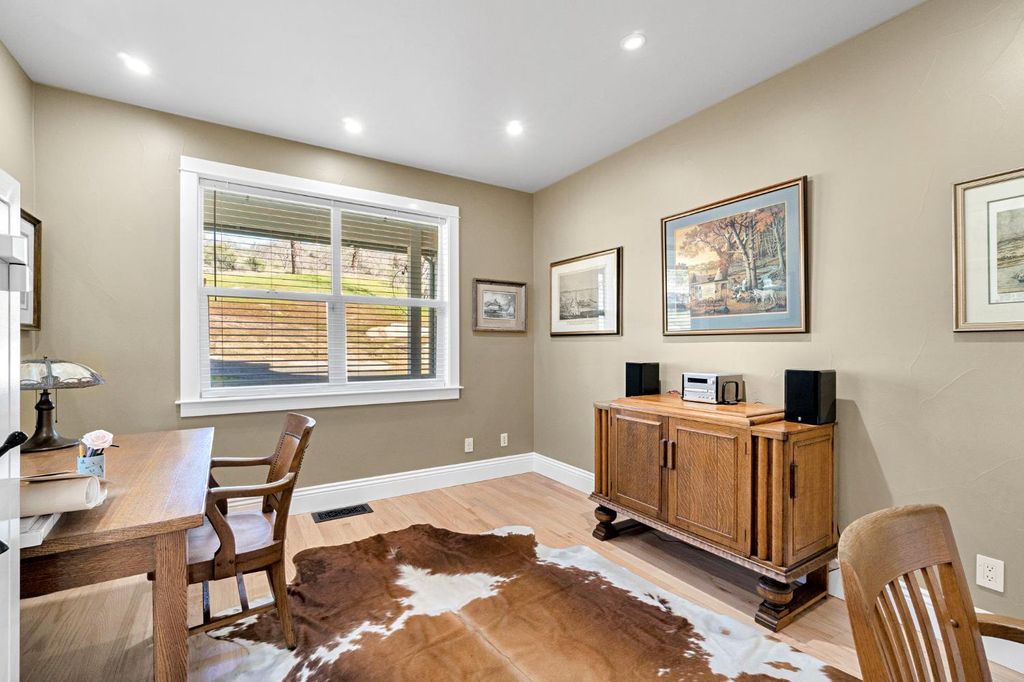 Image 25 of property listing at 29029 Sequoia Court, Coarsegold, CA 93614