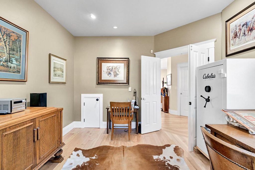 Image 26 of property listing at 29029 Sequoia Court, Coarsegold, CA 93614