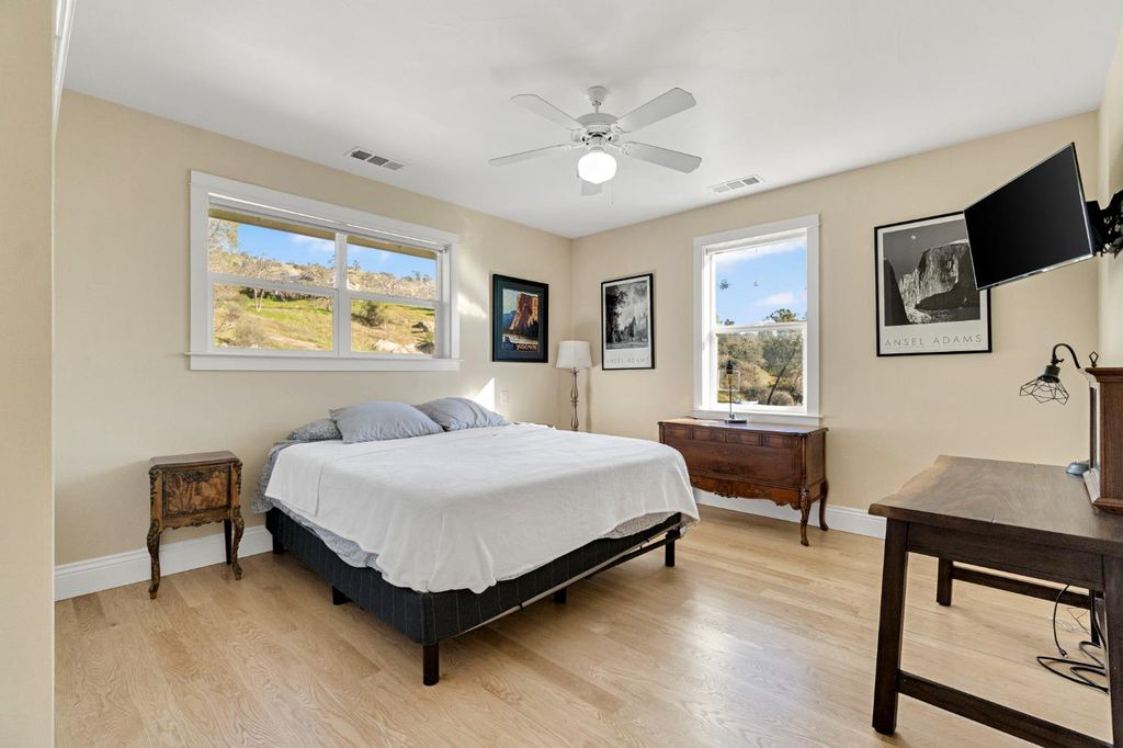 Image 40 of property listing at 29029 Sequoia Court, Coarsegold, CA 93614