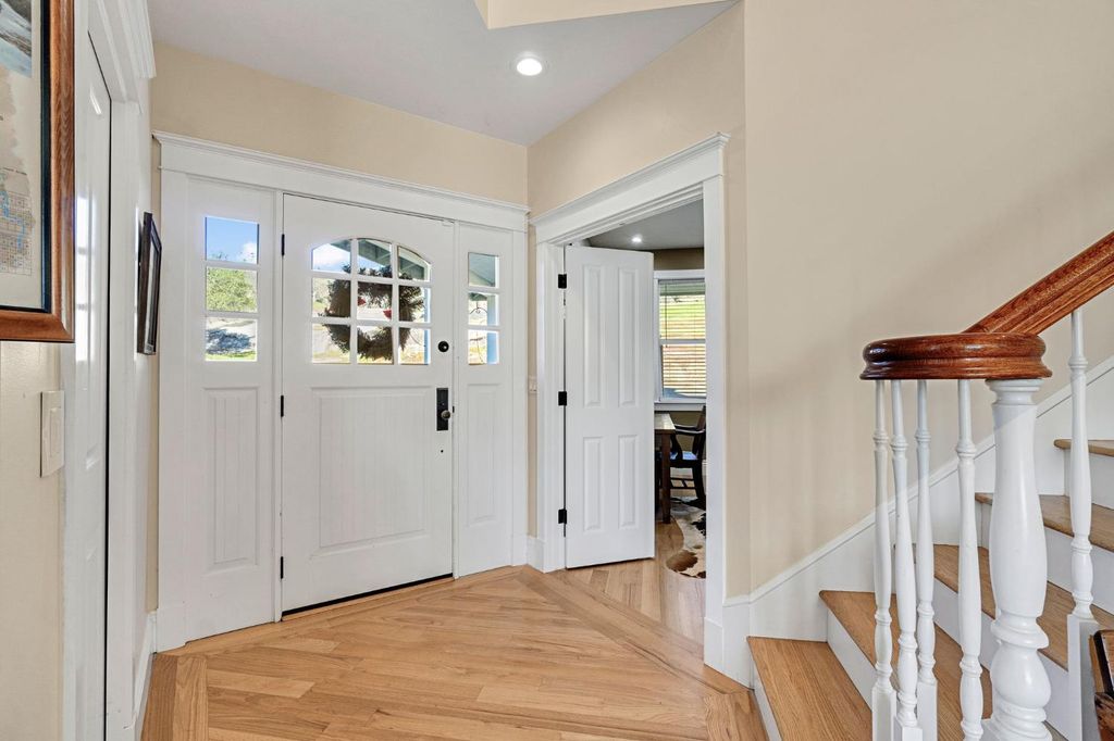 Image 6 of property listing at 29029 Sequoia Court, Coarsegold, CA 93614