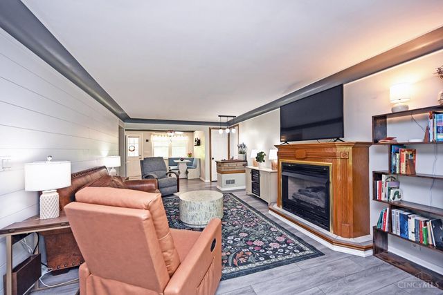 10854 Wyscarver Road, Sharonville, OH 45241