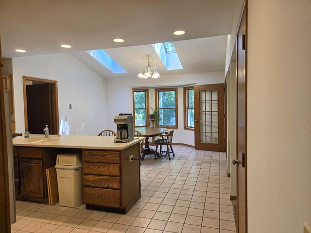 5000 Felland Road, Madison, WI 53718