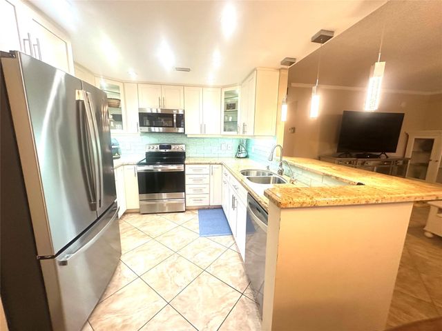 236 Grantham B 236, Deerfield Beach, FL 33442