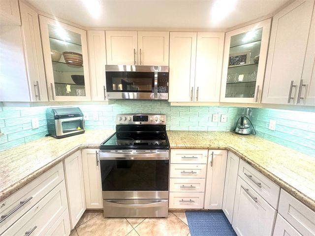 236 Grantham B 236, Deerfield Beach, FL 33442