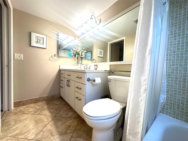 236 Grantham B 236, Deerfield Beach, FL 33442