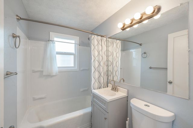 2728 W Sanson Ave, Spokane, WA 99205