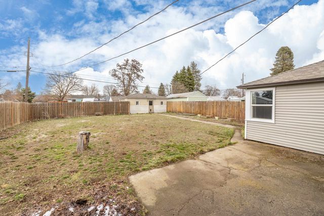 2728 W Sanson Ave, Spokane, WA 99205