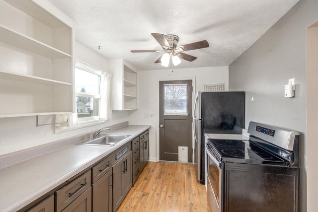 2728 W Sanson Ave, Spokane, WA 99205