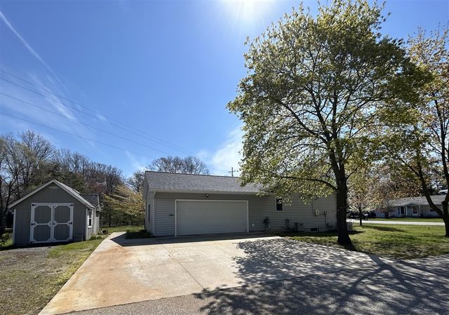 1003 Mitchell Street, Ludington, MI 49431