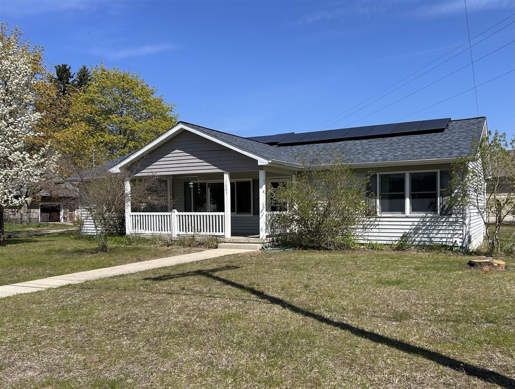 1003 Mitchell Street, Ludington, MI 49431