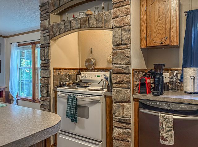 801 MC 5039, Valley Springs, AR 72682
