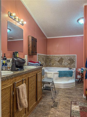 801 MC 5039, Valley Springs, AR 72682