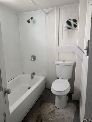 213 Waller Avenue, Lemay, MO 63125