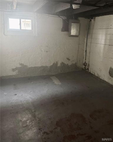 213 Waller Avenue, Lemay, MO 63125